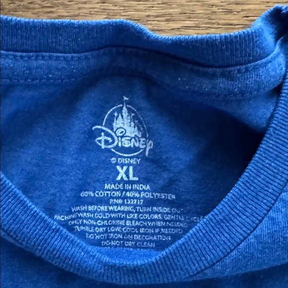 Disney Royal Blue Crew Neck Tee - Epcot Park World Showcase - Picture 2 of 4